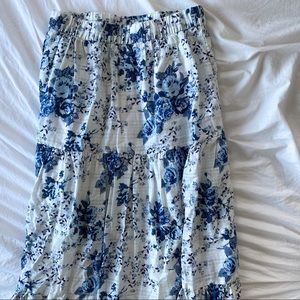 ✨ Zara Blue Floral Maxi Skirt